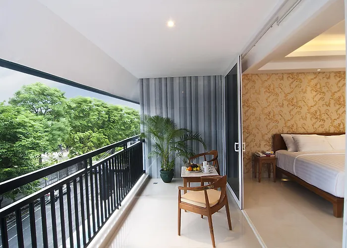 Sulis & Kuta (Bali)